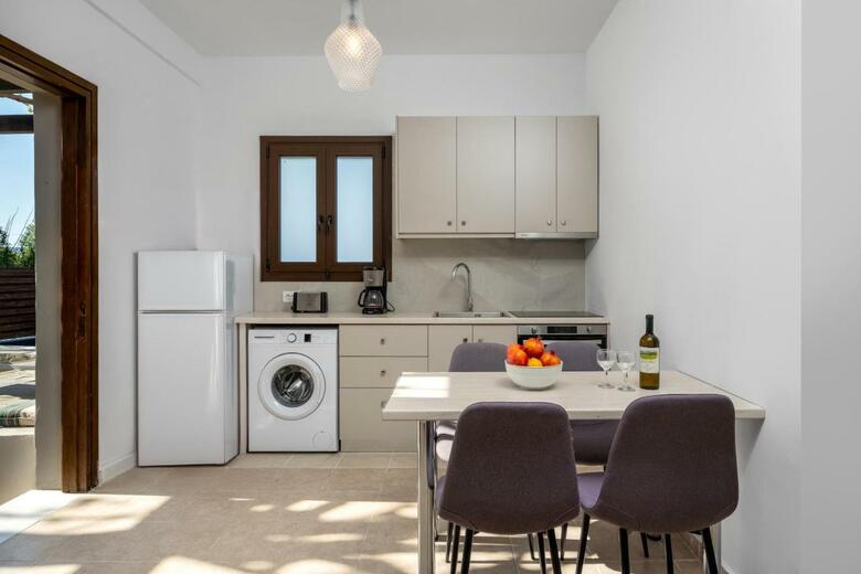 Ariadni Apartments