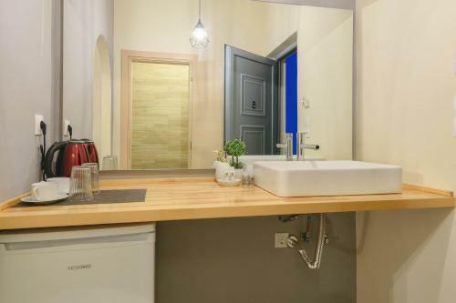 Bed & Breakfast Barcode Studios