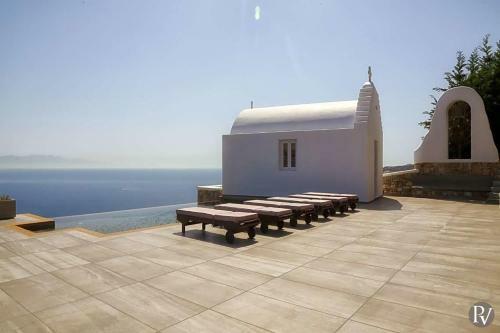Agrari Villa Sleeps 24 With Pool Air Con And Wifi