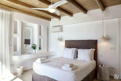 Agrari Villa Sleeps 24 With Pool Air Con And Wifi