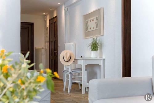 Agios Onoufrios Villa Sleeps 14 With Pool And Air Con