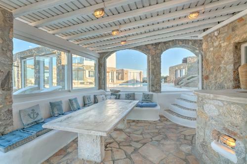 Kanalia Villa Sleeps 10 With Pool And Air Con