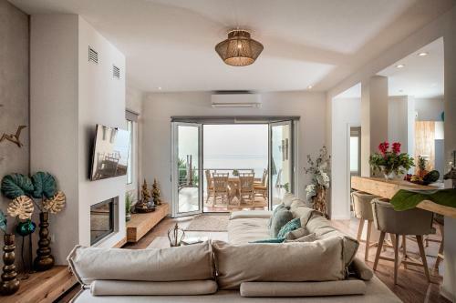 Glaros Luxury Villa