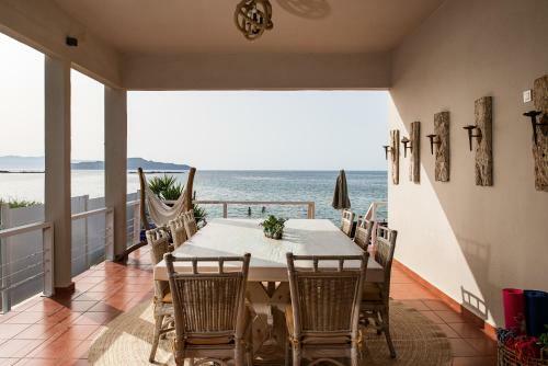 Glaros Luxury Villa