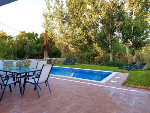 Villa Anastasia With Pool Near The Beach