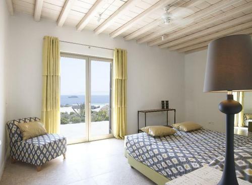 Villa In Paraga Sleeps 16 With Pool And Air Con