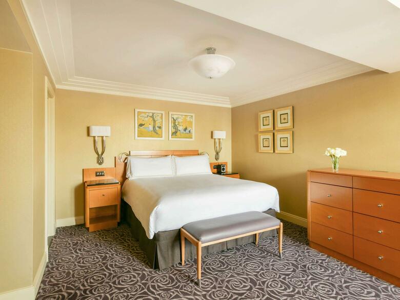 Hotel The Savoy
