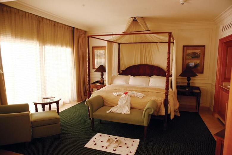 Hotel The Savoy