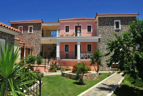 Hostal Room In Apartment - Elegant Studio For 2 People With Many Amenities