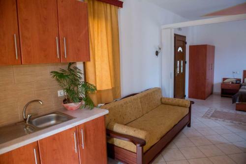 Hostal Room In Apartment - Elegant Studio For 2 People With Many Amenities
