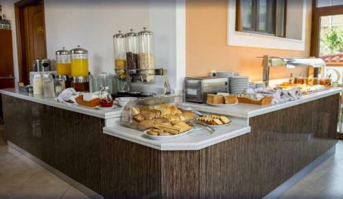 Hostal Room In Apartment - Elegant Studio For 2 People With Many Amenities