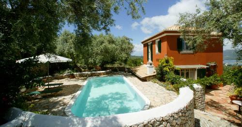 Katouna Villa Sleeps 5 With Pool Air Con And Wifi