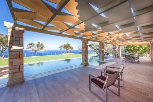 Limni Keriou Villa Sleeps 6 With Pool And Air Con