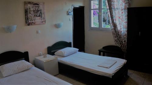 Hotel Batis Rooms