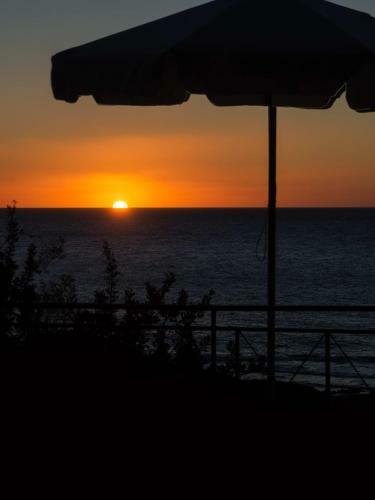 Meliti Sunset View & Private Pool Villa With Jacuzzi 4 Couples