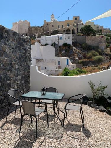 W Villa Kallistrias - A Wonderful Courtyard Suite