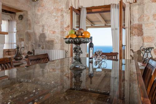 Korithi Villa Sleeps 9 With Pool Air Con And Wifi