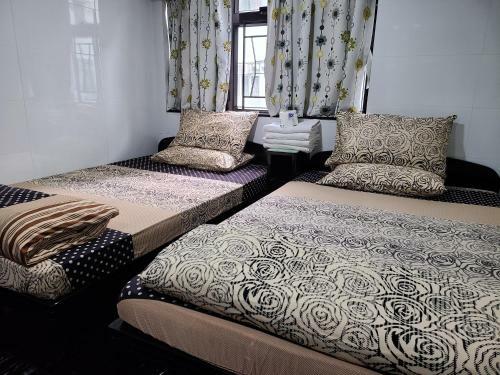 Hostal Vienna Hostel
