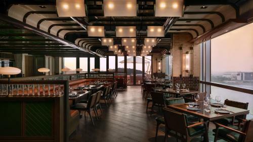 Sheraton Hong Kong Tung Chung Hotel