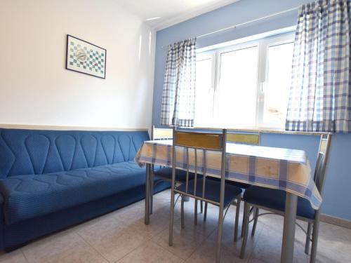 Spacious Apartment In Pula With Swimming Pool