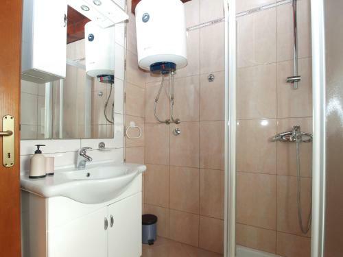 Apartments Helena 1992