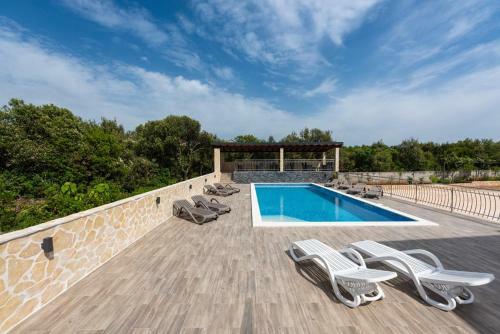 Hostal Apartments Karen