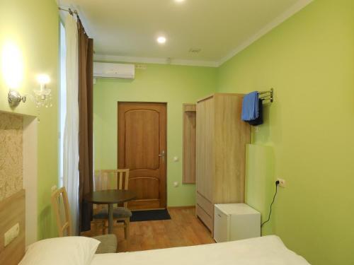 Gogol Park Hostel
