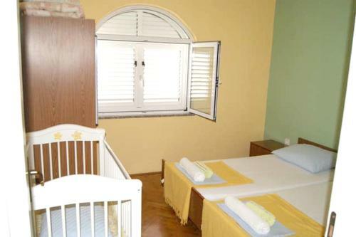 Apartment With 2 Bedrooms In Zadar