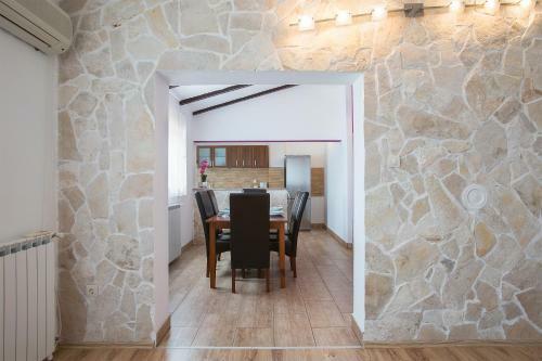 Apartments Skita?a 1816