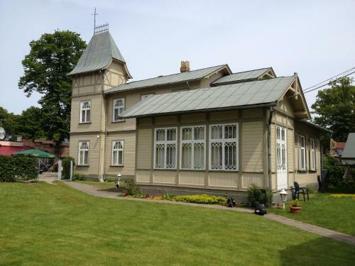 Hostal Guesthouse Airava