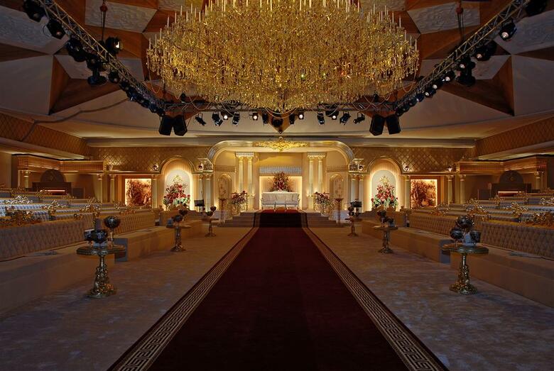 Sheraton Kuwait, A Luxury Collection Hotel