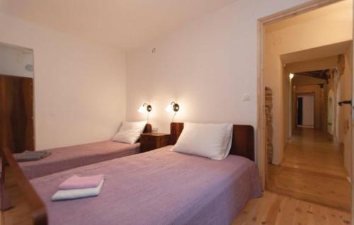 Villa 704