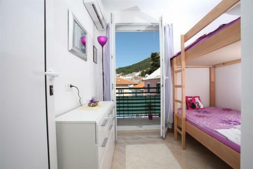 Apartment Rilka - 20m From The Sea