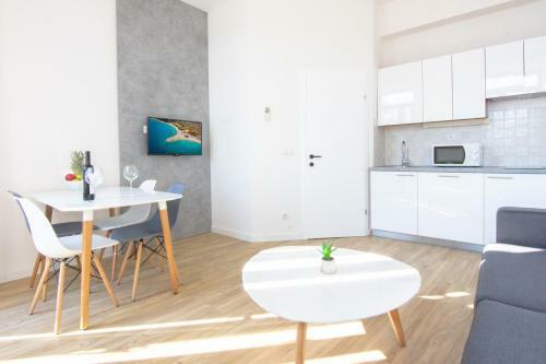 Ba?ka Voda Center Apartments