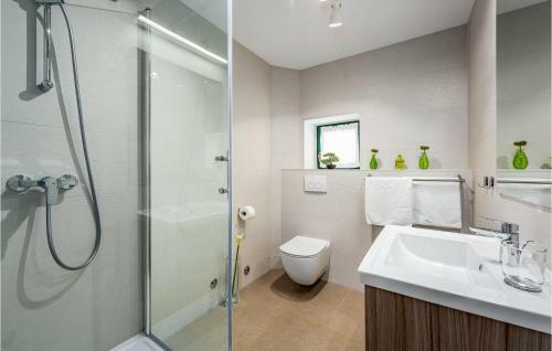 Four-bedroom Holiday Home In Bicici