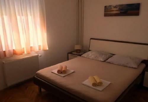 Hostal Apts And Rooms Ognjen- Family Friendly
