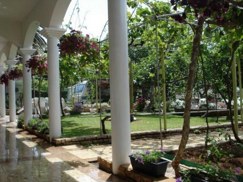 Apartment 3545-3 For 2 + 2 Pers. In Biograd Na Moru