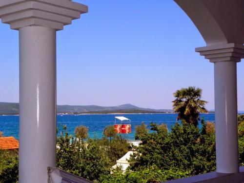 Apartment 3545-3 For 2 + 2 Pers. In Biograd Na Moru