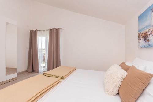 Apartment Quartz
