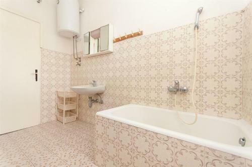 Apartments Zri - Spacious
