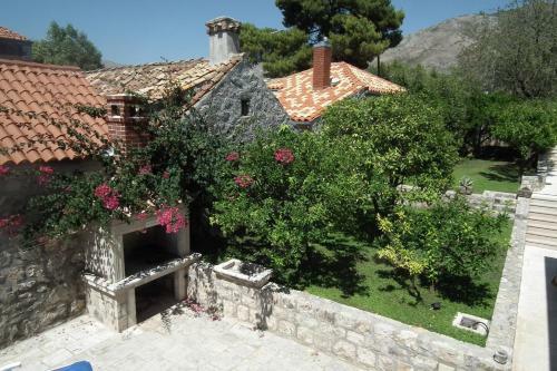 Apartment For 22 Pax In Cavtat