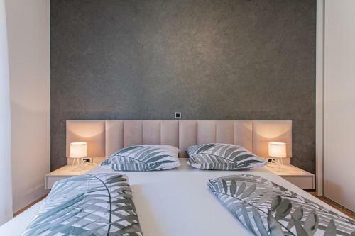 Hostal Apartment Karlo King Deluxe