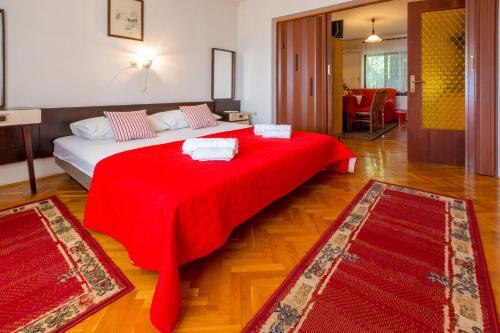 Apartamentos Anton.