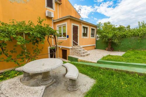 Apartamentos Mare 1