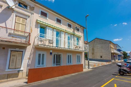 Apartments Seaside