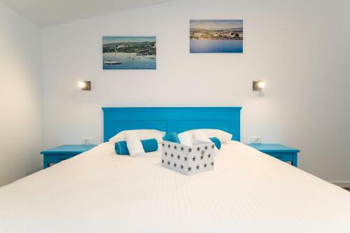 Luxury Sea View Apartments