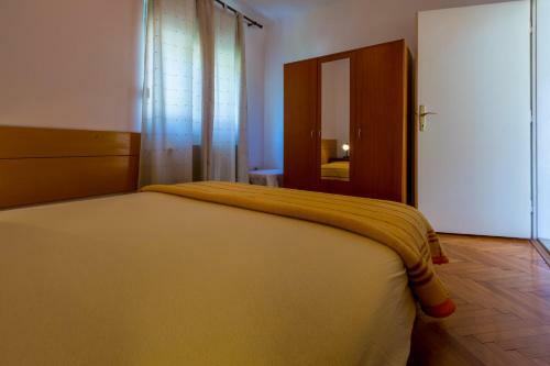 Anena Apartment