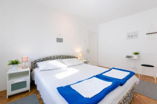 Apartamentos Mare 3