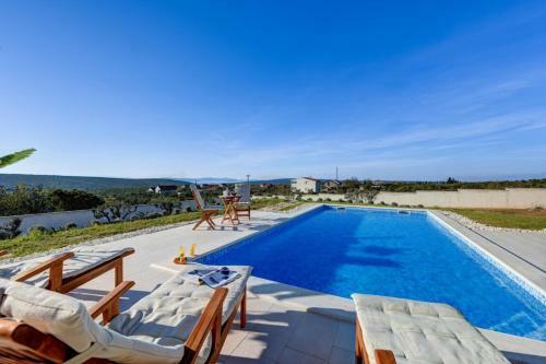 Villa Anica