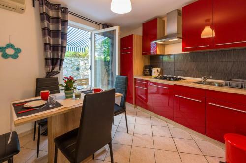 Andrea Apartments